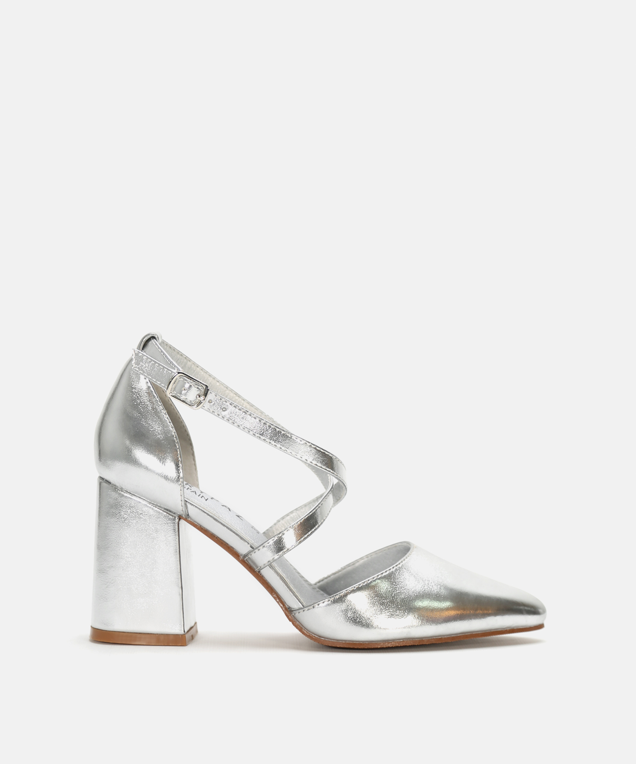 Zapato tac&oacute;n tiras cruzadas 